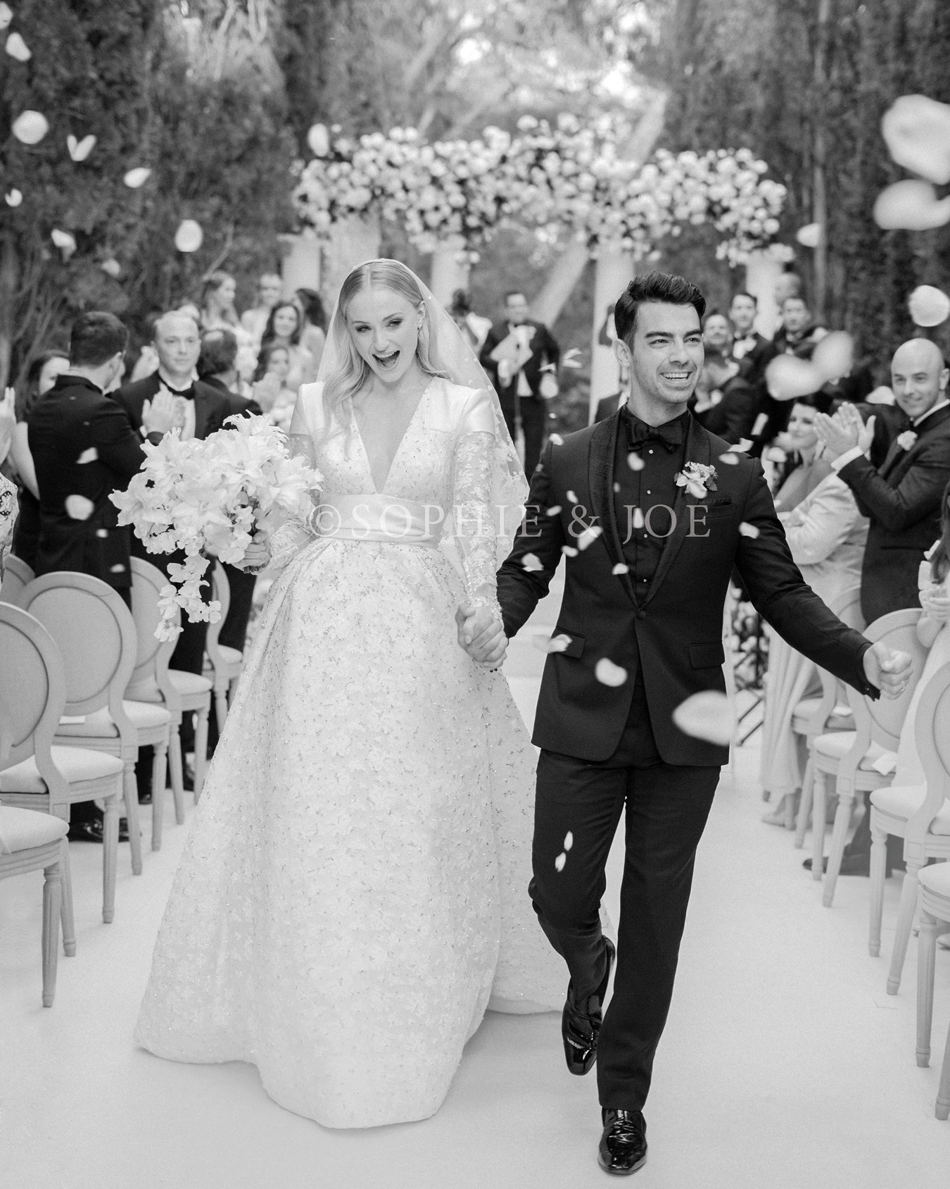 Sophie Turner & Joe Jonas: Photos From Their Wedding In France